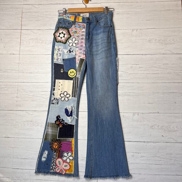 Urban Outfitters BDG Jeans Womens Size 24 Patchwork Flare Indigo Raw Hem Funky - Picture 1 of 16